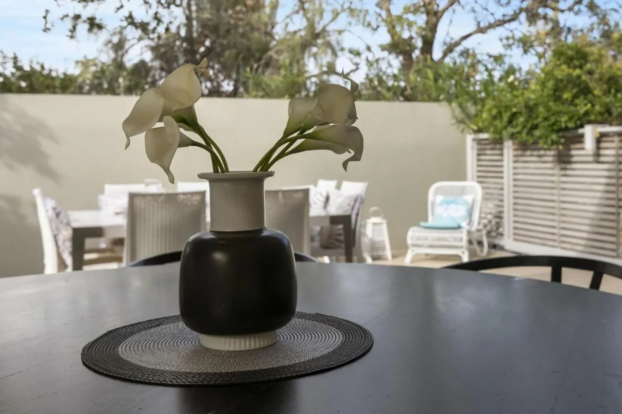 Seaview Tce Picture Perfect In Northern Sunshine Beach Holiday home